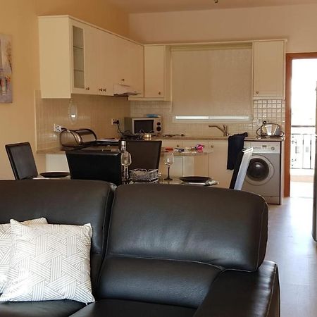 Petras Cozy Nest, 1-Bedroom Apt., Paphos-Universal エクステリア 写真
