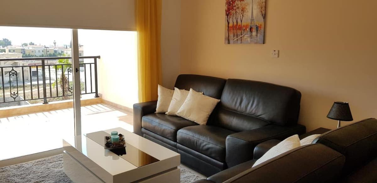 Petras Cozy Nest, 1-Bedroom Apt., Paphos-Universal エクステリア 写真